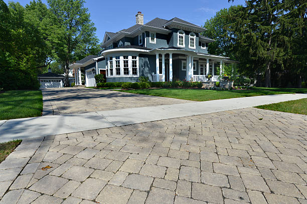 Trusted Lakes West, CT Driveway Pavers Experts
